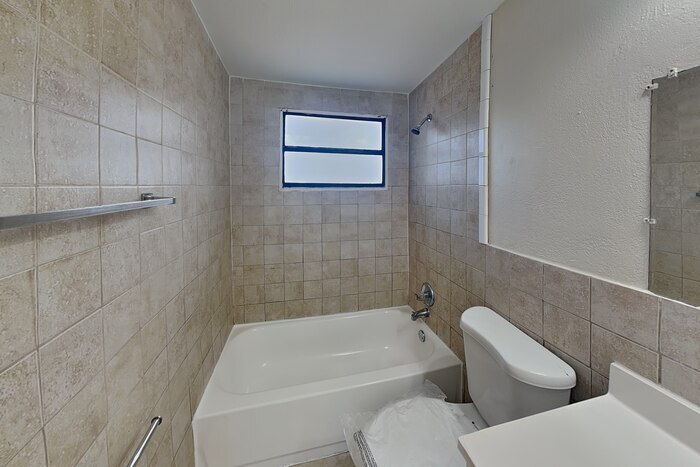 Building Photo - 1506 Arden Ave