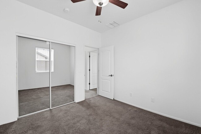 Building Photo - 4028 E Tulsa St