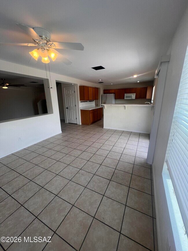 Building Photo - 6110 S Earp Wash Ln