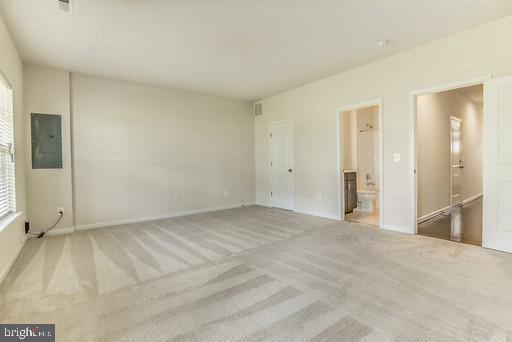 Building Photo - 8931 Garrett Way