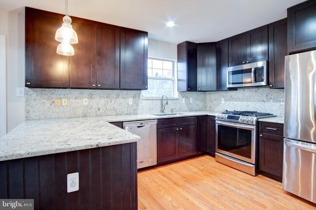 Building Photo - 6912 Kerrywood Cir