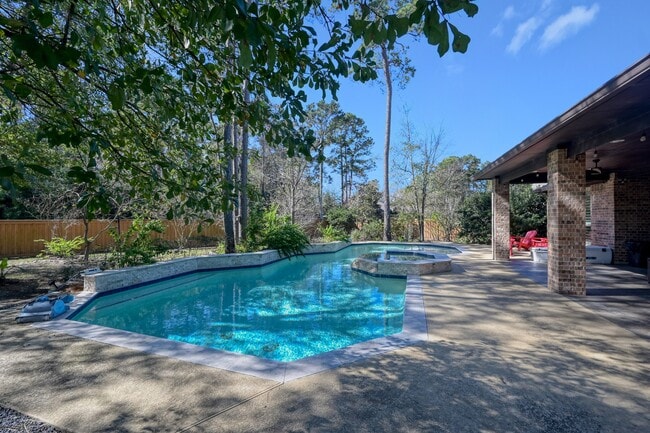 Building Photo - 4047 Steep Woods Dr