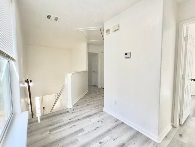 Upstairs hallway - 4126 Mallow St