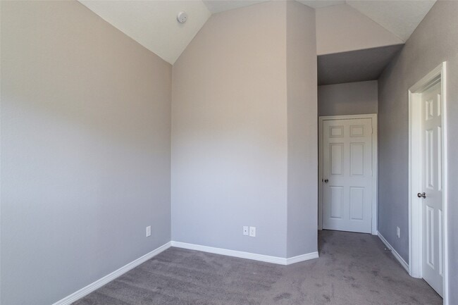 Building Photo - 2845 King's Retreat Cir