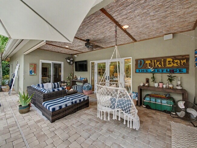 Building Photo - 8121 SE Orchard Terrace