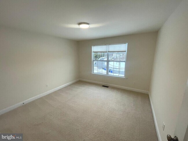 Building Photo - 365 W Boulder Dr