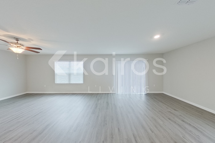 Building Photo - 8579 SW 44th Ct