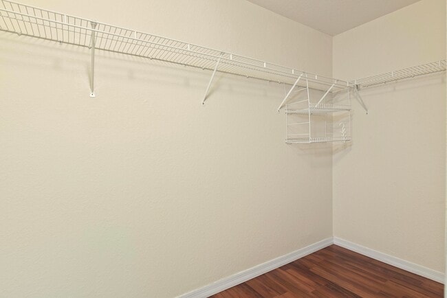 Building Photo - 2205 Marshfield Ct
