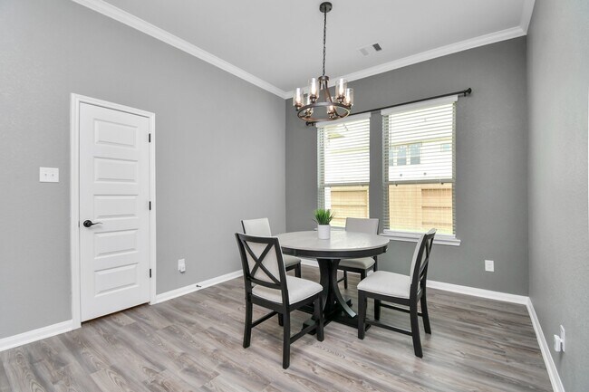 Building Photo - 395 Hunter Rnch Wy