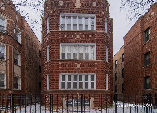 Primary Photo - 7640 S Phillips-1