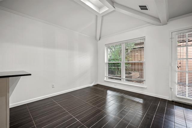 Building Photo - 9127 Valley Chapel Ln