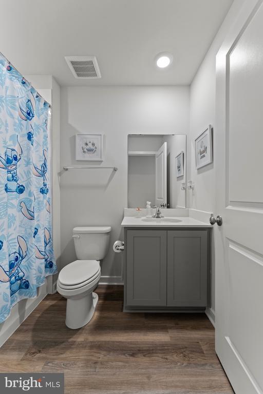 Building Photo - 140 Wood Walk Ave