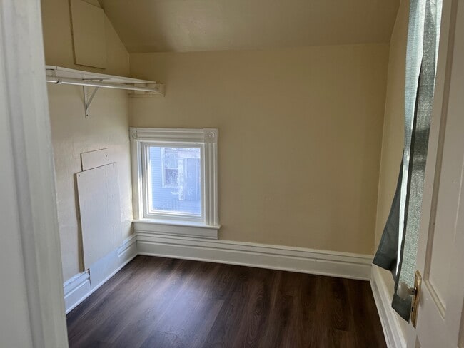 Building Photo - 438 Locust St