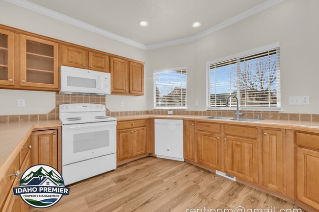 Building Photo - 11232 W Springgold Dr