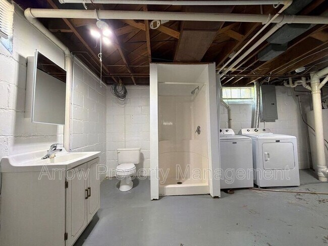 Building Photo - 3757 A St