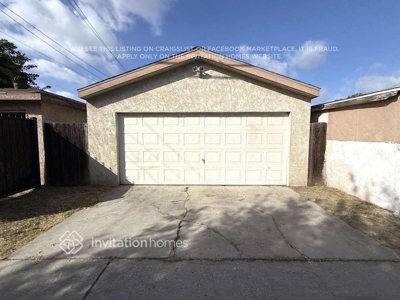 Building Photo - 120 E 67th Way