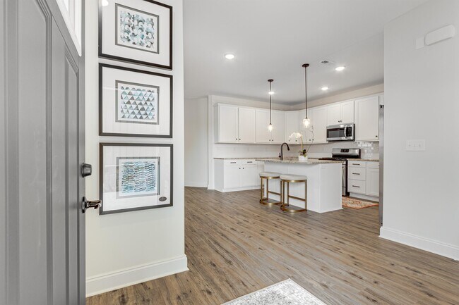 Building Photo - 1005 Beech Tree Cv