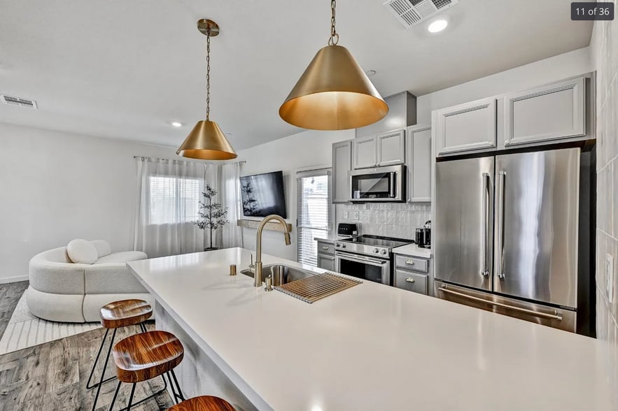 Building Photo - 5048 Cumberland Dr