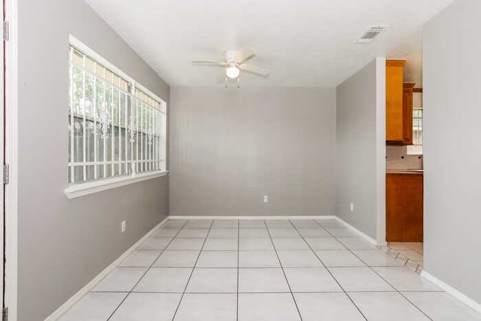 Building Photo - 14110 Magnolia Springs Dr