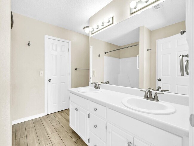 Building Photo - 763 Pearl Sand Dr