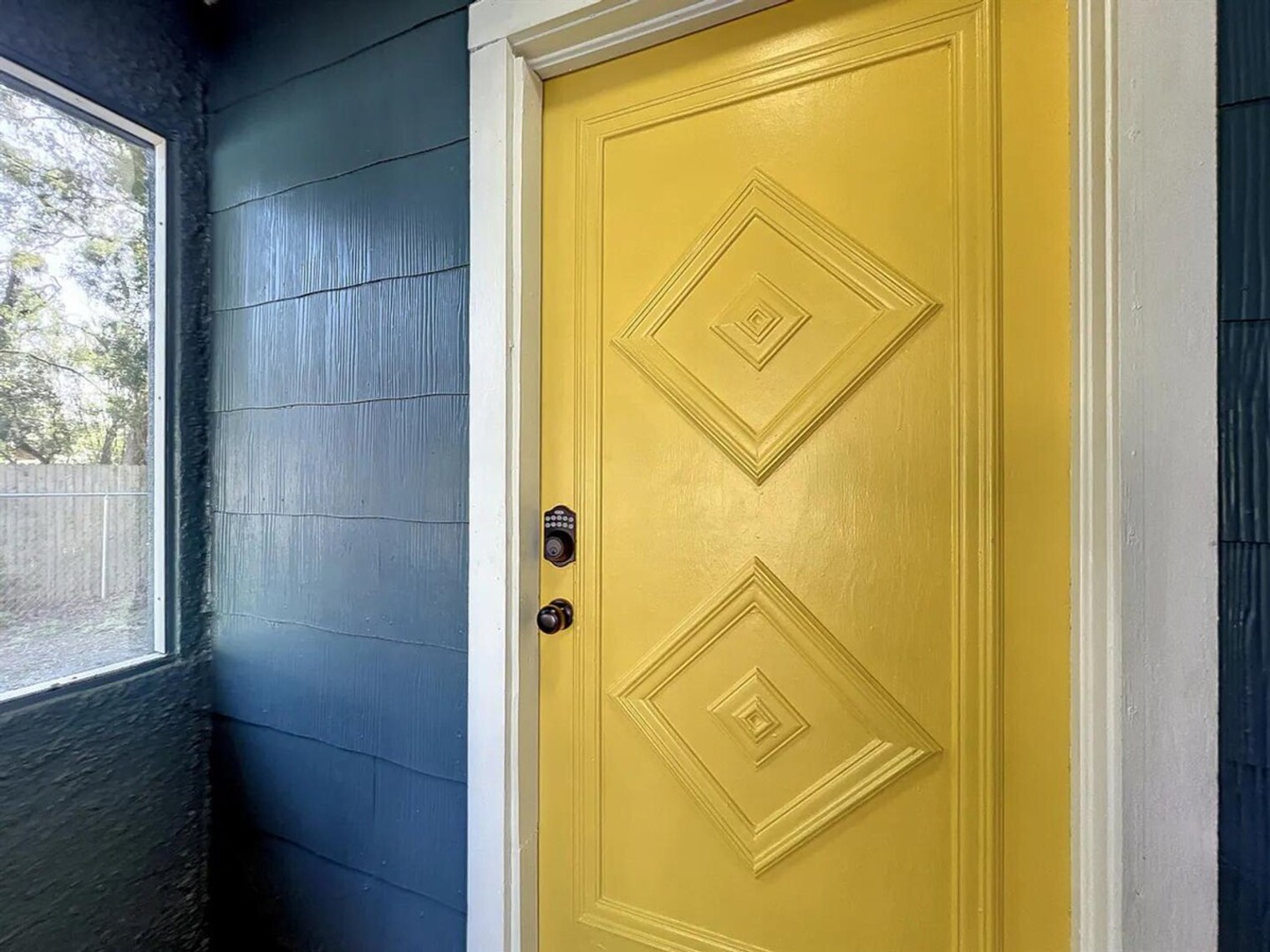 Building Photo - 2317 Homeland St