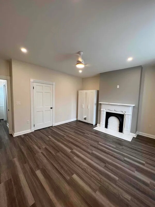 Building Photo - 521 Avery St