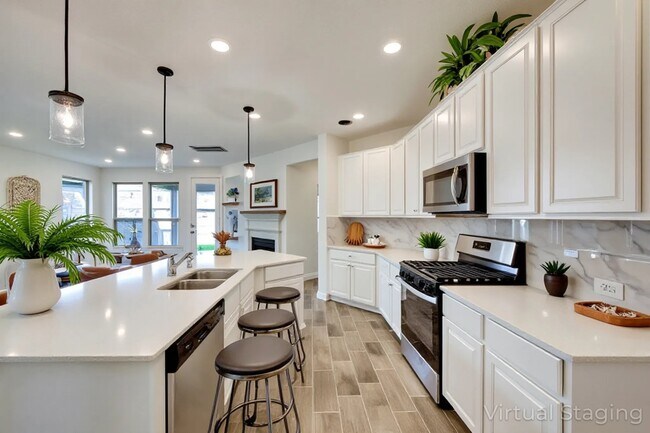 Building Photo - 14626 Hemlock Knl Ln