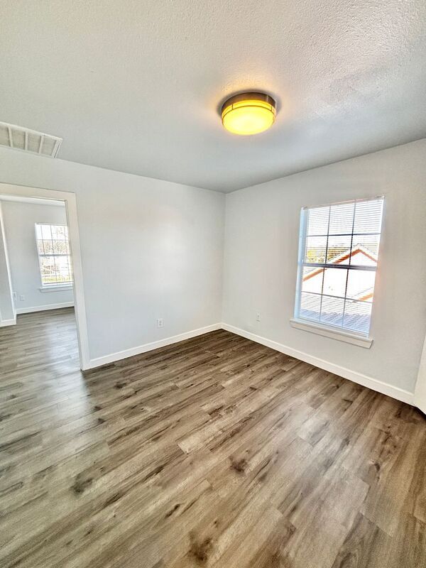 Building Photo - 2308 Britton Ave