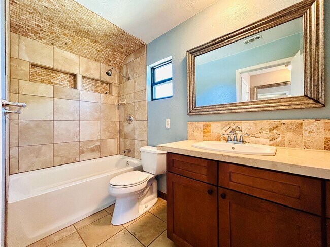 Building Photo - 11300 Maidenstone Dr