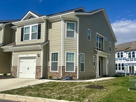 Building Photo - 38 Ravens Ridge Rd