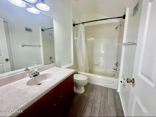 Building Photo - 1755 Creekwater Blvd