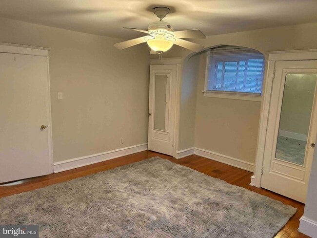 Building Photo - 5370 Lebanon Ave