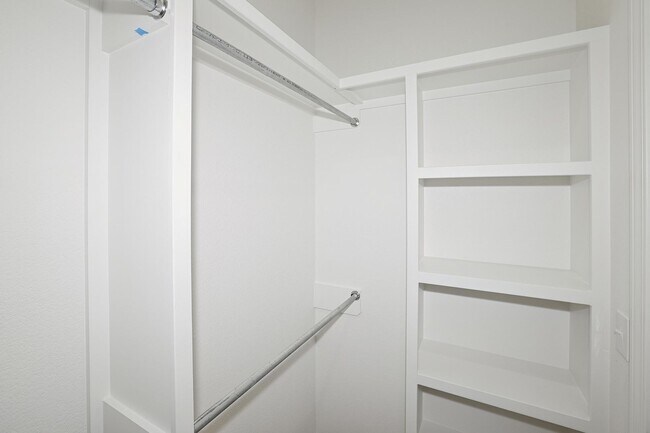 Building Photo - 10374 Tierra Santa Dr