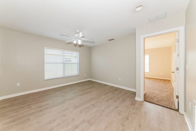 Building Photo - 7110 Chatum Light Run