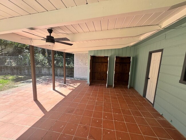 Building Photo - Beautiful West Redding Home with $200 Move...