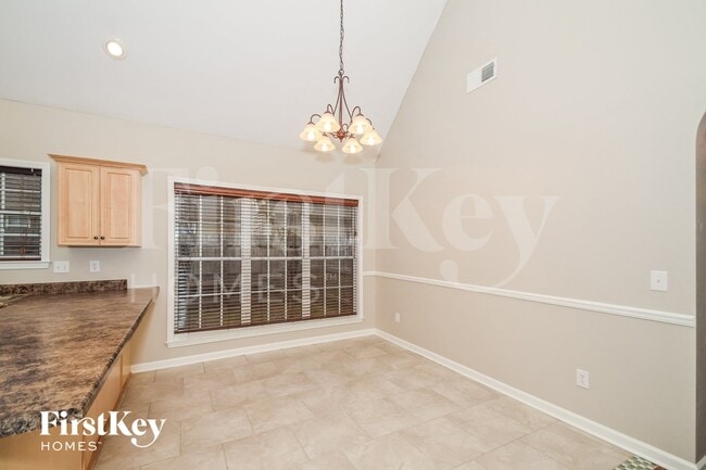 Building Photo - 129 Addison Dr