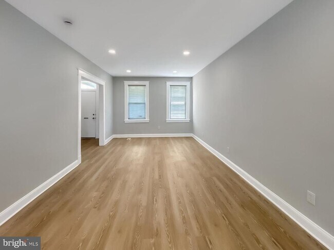 Building Photo - 3130 Normount Ave