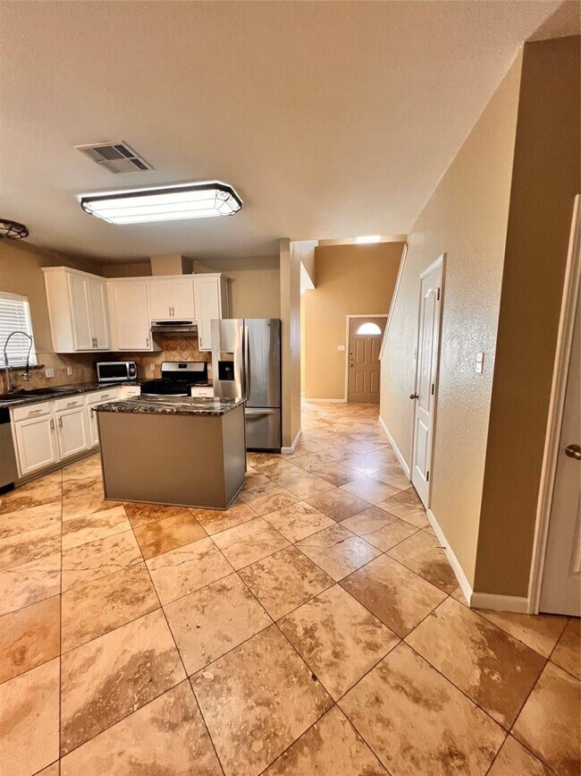 Building Photo - 1511 Tonia Loop