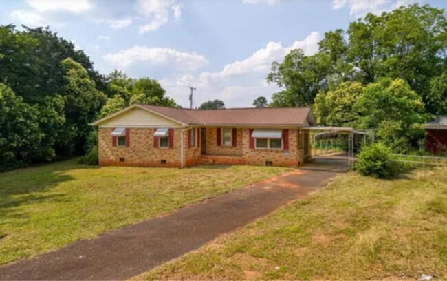 Primary Photo - 504 Ottawa Cir