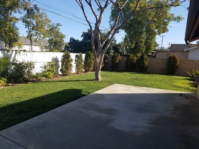 Building Photo - Gorgeous Home in a Quiet Neighborhood!