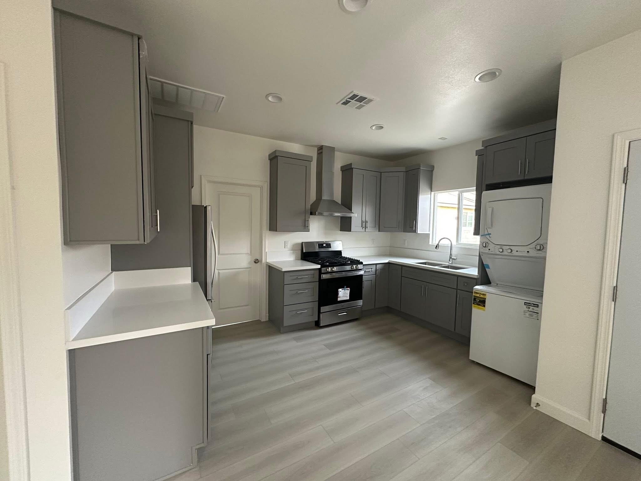 Building Photo - 13935 Rosita Pl