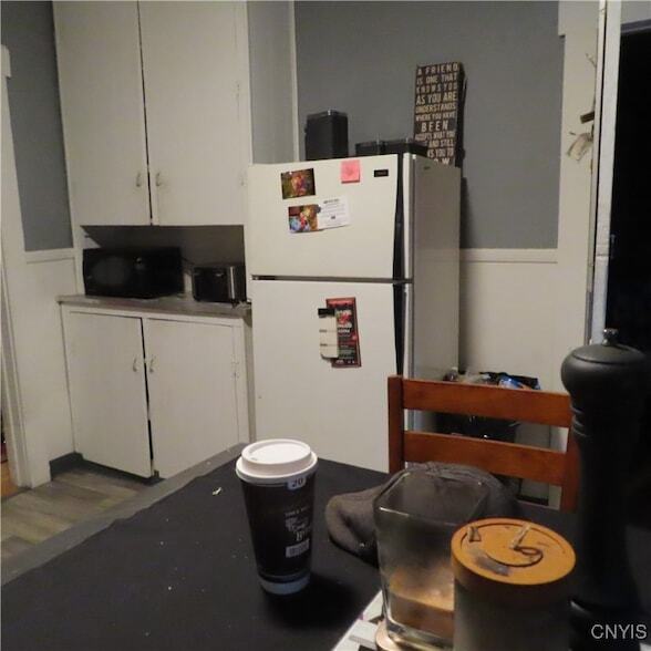 Building Photo - 540 Teall Ave