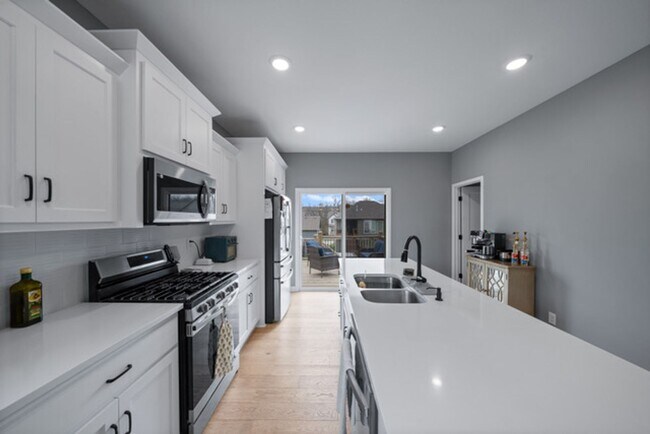 Building Photo - Parkville Newer Build | Beautiful 3 Bedroom 2.5 Bathroom Home | Finished Basement | Fenced Backya...