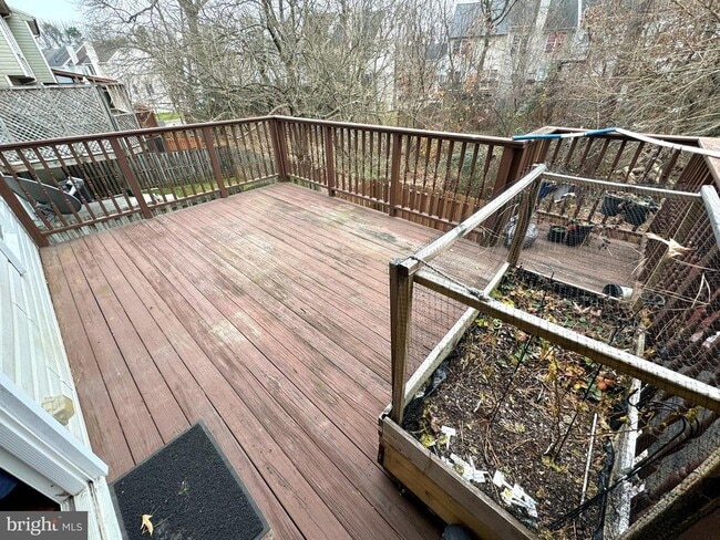 Building Photo - 2108 Commodore Ct