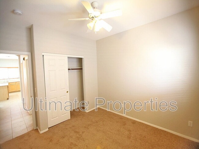 Building Photo - 8336 W Pontiac Dr