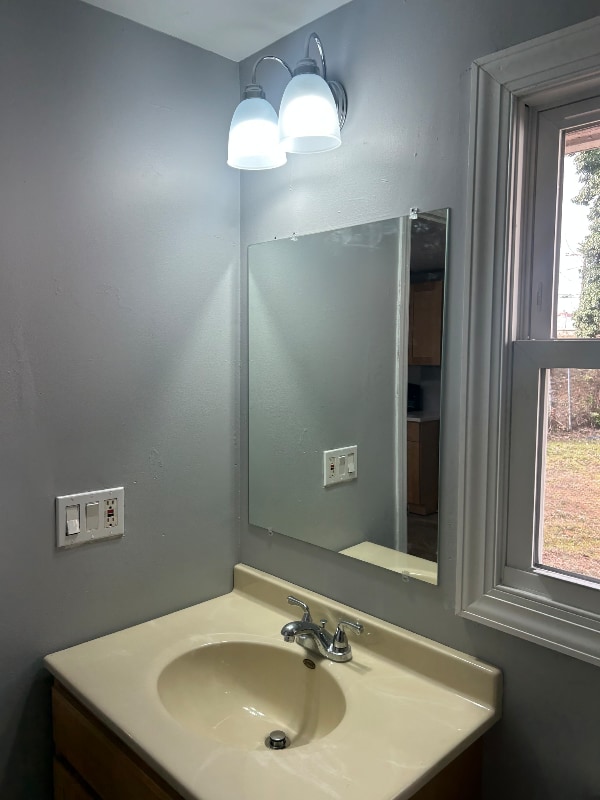 Building Photo - 207 Drummond Ave