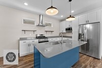 Building Photo - Sutherland Loft Townhouses