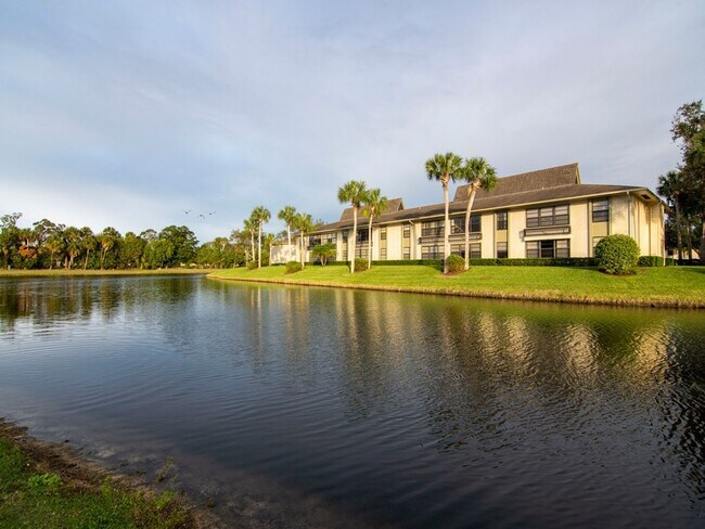 Building Photo - 28 Plantation Dr