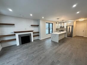 Building Photo - 197 Condor St