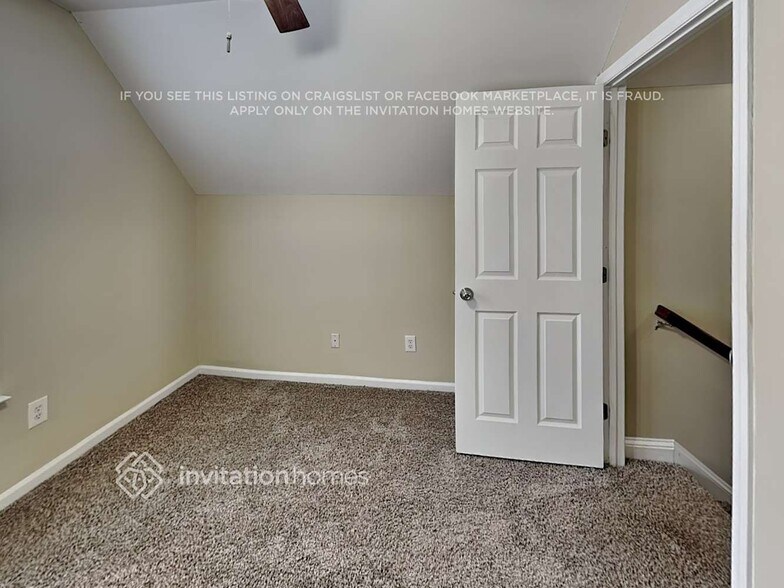 Building Photo - 8808 Clifton Meadow Dr